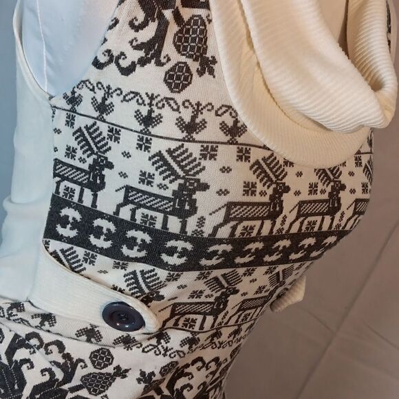 Bui Yah Kah Sleeveless Knit Sweater - Picture 5 of 7